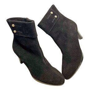 La CANADIENNE Mila Black Suede Waterproof Zip Ankle Boots‎
